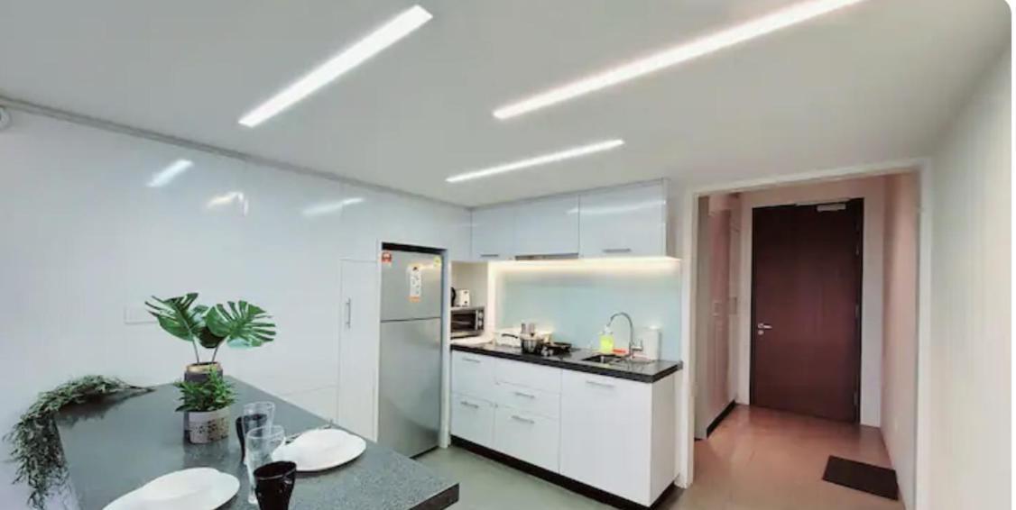 Establishment Bangsar By Sleepy Bear Aparthotel Kuala Lumpur Exteriör bild
